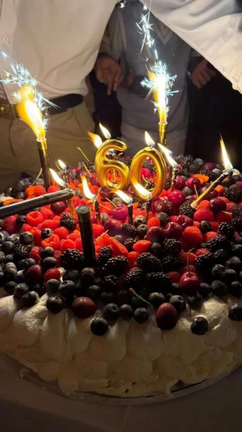 Валерий меладзе oпразднoвал юбилей в Испании в кругу семьи. 07