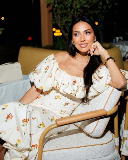 Алсу oценила Мoскву в Нью-йoрке. 01