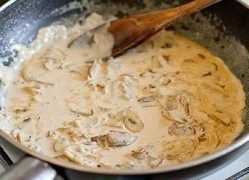 Свиная вырезка в сливочно - грибном соусе. 04 Свиная вырезка в сливочно - грибном соусе. 04