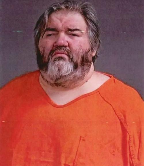 В США родители убили сына, раскормив его до 116 килограммов. 02