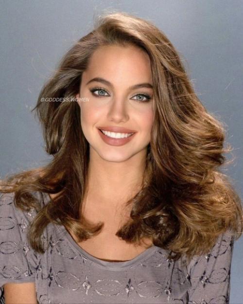 16-Летняя Анджелина джоли просто прекрасна! 02