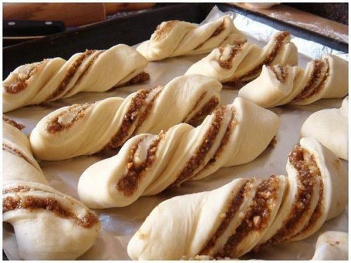 Ореховые булочки. Ингредиенты: 04 Ореховые булочки. Ингредиенты: 04