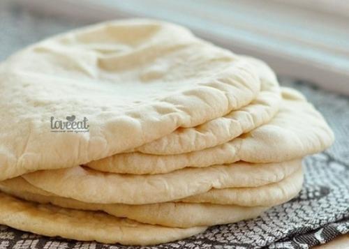 Домашние лепешки пита. Домашние лепешки пита.