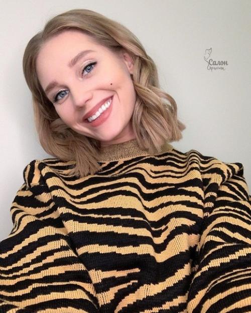 Кристина асмус рассказала, что она вообще никак не ухаживает за лицом, даже не ходит к косметологу и у неё такая идеальная кожа! 06