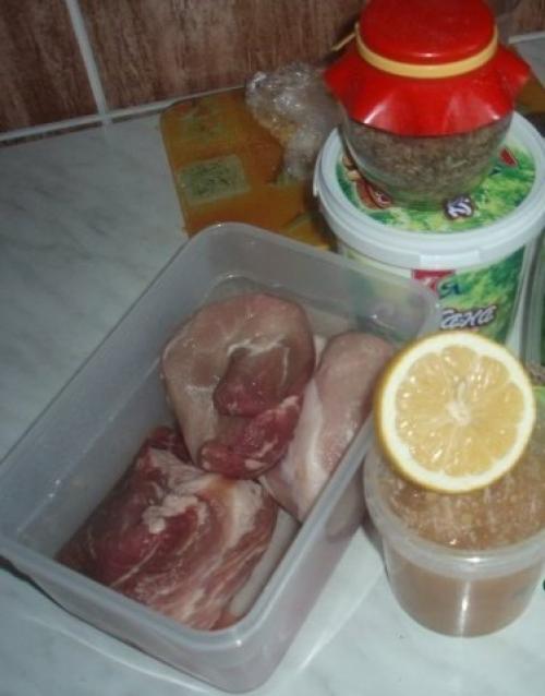 Мясо по-грузински. Ингредиенты для приготовления мяса по-грузински: Мясо по-грузински. Ингредиенты для приготовления мяса по-грузински: