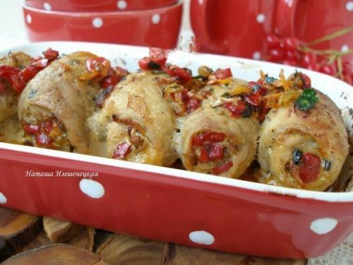 Рулетики из свинины с начинкой.