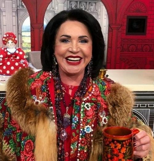 Бабкина критикует молодежь за пластику, а сама давно стала королевой улучшайзинга. 02 Бабкина критикует молодежь за пластику, а сама давно стала королевой улучшайзинга. 02