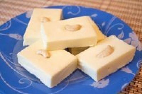 Индийская сладость.  Бурфи - это индийский десерт, по сути являющийся молочной помадкой. 03