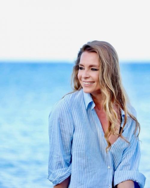 Любовь толкалина поделилась отпускной фотосессией. 02