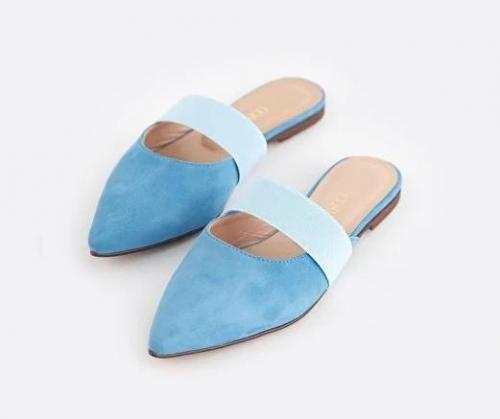 Яркие мюли - это удобная альтернатива туфлям на каблуках. 01