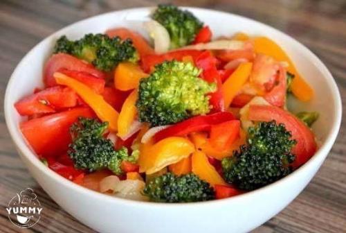 Топ - 5 вкусных салатов с куриным Филе.