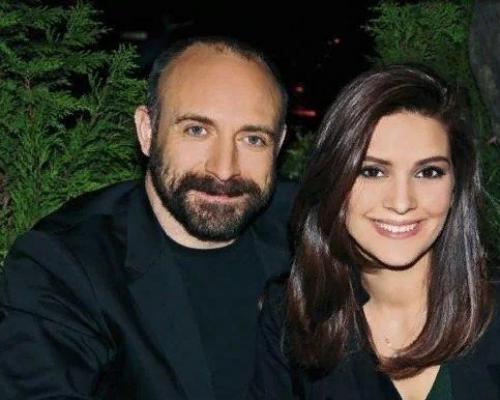 Турецкий актер Халит эргенч с супругой, актрисой бергюзар корель! 04