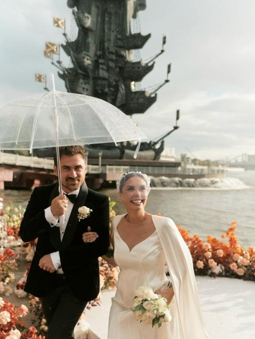 Агата муцениеце (теперь дранга) показала свадебные фото. 01