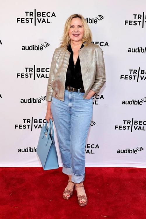 Актрисе Ким кэтролл, известная по сериалу Секс в Большом Городе исполнилось 68 лет! 04