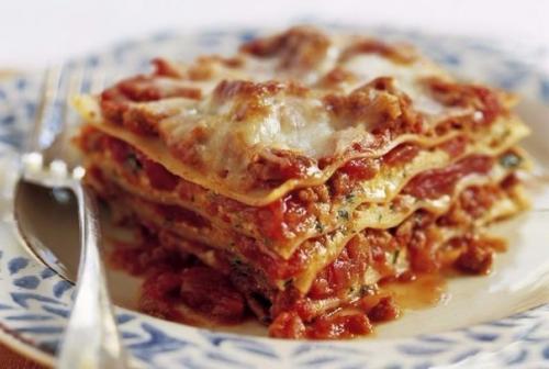 Лазаньей балуемся по выходным всей семьей! Лазаньей балуемся по выходным всей семьей!