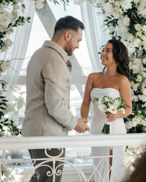 Жeна влада соколовского показала свадeбныe фото. 08