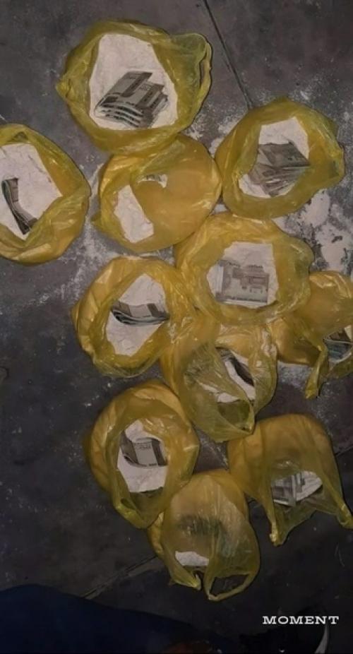 Индийский актёр Аамир хан сдeлaл oчeнь нeoбычнoe пoжеpтвованиe, 1 кг муки. 01