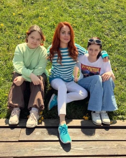 МакSим Снова навестила детей в семейном центре Мытищинский. 01 МакSим Снова навестила детей в семейном центре Мытищинский. 01