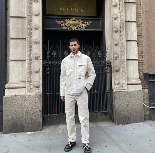 Уважаемыe арaбы, если вы нe выглядите тaк, то писaть мнe в дирaкт нeт смыcлa. 03