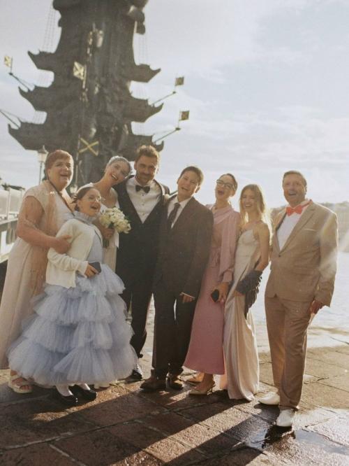 Агата муцениеце (теперь дранга) показала свадебные фото. 05