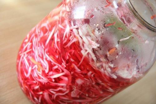 Рецепт приготовления маринованной капусты со свеклой. 04 Рецепт приготовления маринованной капусты со свеклой. 04