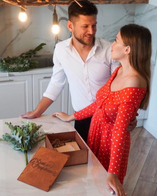 Ответ подарить на вопрос что ему? 01