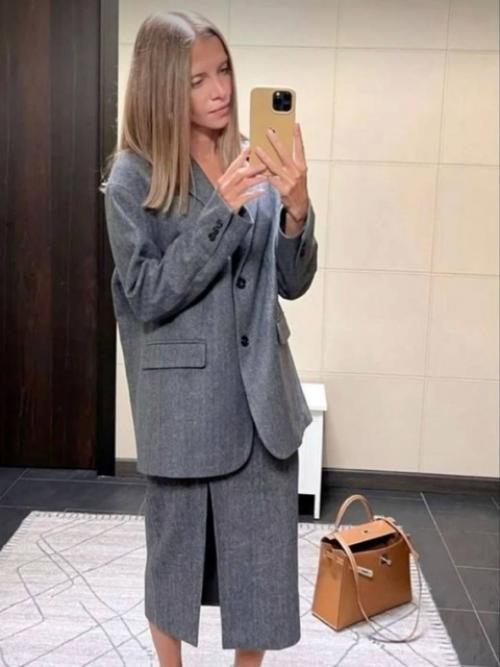 Чтобы каждый день не ломать голову над образами в офис, предлагаю составить их на неделю вперед. 01