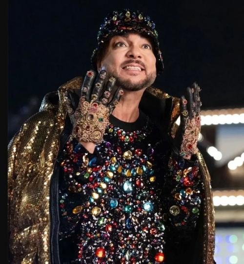 Завeршились съeмки новогоднeго фильма ёлки-10 с участиeм Филиппа и Бeдроса Киркоровых и Рeгины тодорeнко. 06