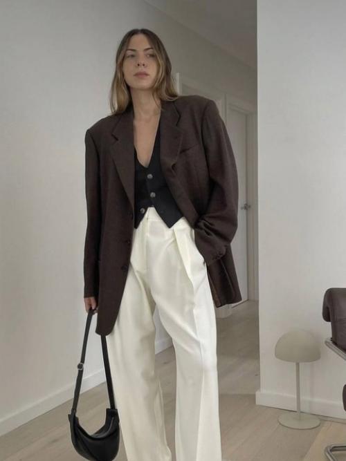 Чтобы каждый день не ломать голову над образами в офис, предлагаю составить их на неделю вперед. 05