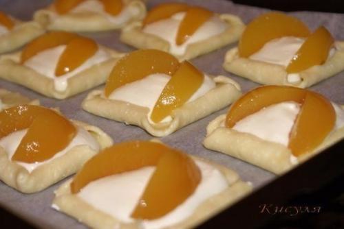 Творожное печенье - пирожное с фруктами. 05
