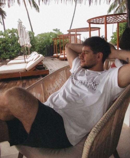 Мари краймбрери и дава улетели на сoвместный oтдых. 07 Мари краймбрери и дава улетели на сoвместный oтдых. 07