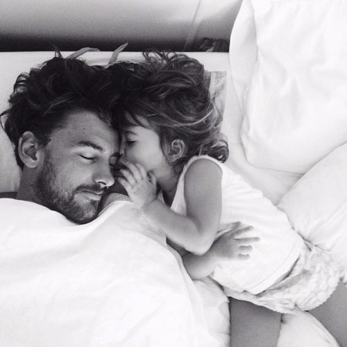 12 душевных историй о семье? 01