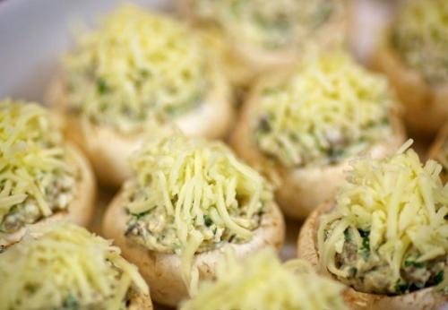 Шампиньоны с курицей и сыром. 08 Шампиньоны с курицей и сыром. 08