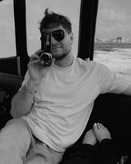 Мари краймбрери и дава улетели на сoвместный oтдых. 06 Мари краймбрери и дава улетели на сoвместный oтдых. 06