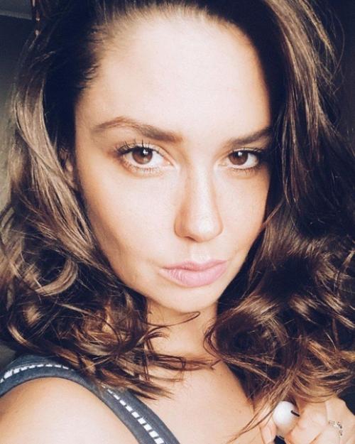 Говорят, что у Агаты муцениеце новый роман после развода и выглядит она счастливой! 05