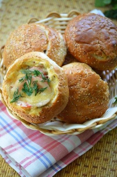 Фаршированные булочки - быстрый завтрак.