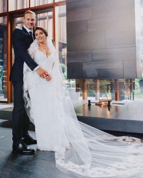 Анна седокова и Янис тимма сочетали себя узами брака. 04