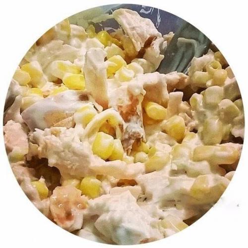 6 вариантов фитнес - салатов с куриной грудкой.