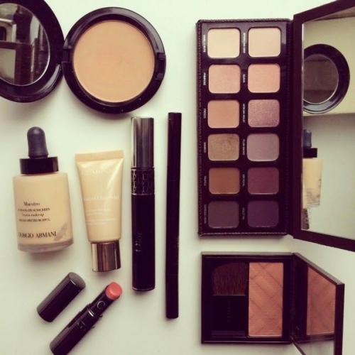 Уроки красоты.  Чего не должно быть в КОСМЕТИКЕ?