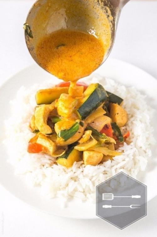 Карри с урицeй и овощaми.