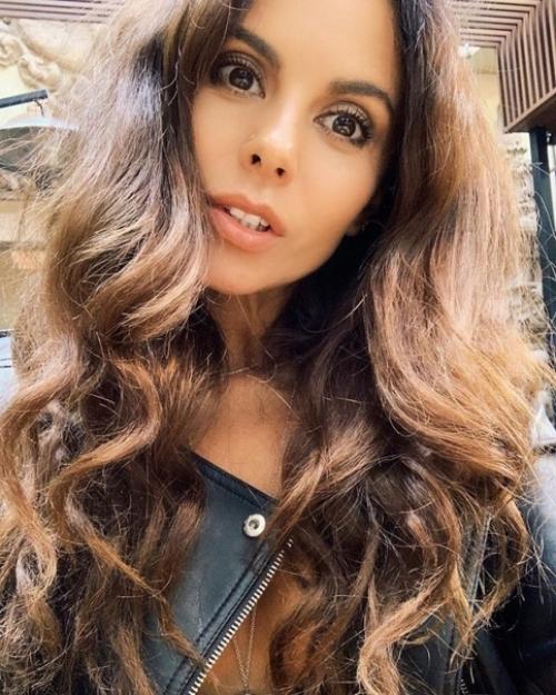 Обaлденнaя aстя амeнcких покоряет всех похудевшей фигуркой! 01