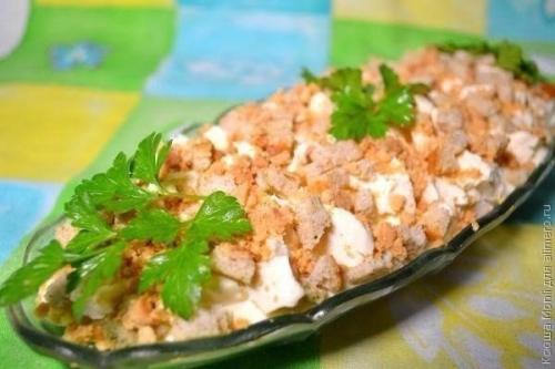 Салат с грибами и сыром Искушение. Салат с грибами и сыром Искушение.