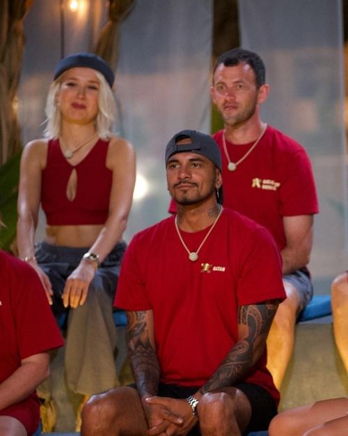 Натан начал роман с лерчек, а теперь его поймали на интрижке с Бьянкой: появилось видео, где пара запечатлена в слишком откровенных сценах. 02