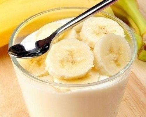 Бананово - кефирное мороженое.