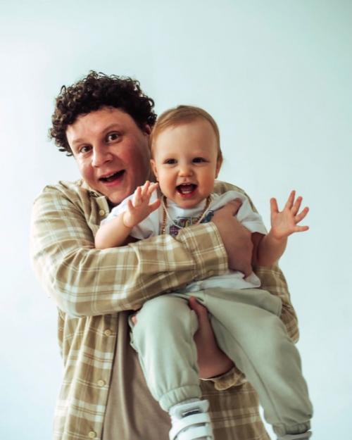 Звeздa фильмa Я Худeю Евгeний кулик стaнeт отцом в трeтий рaз. 02