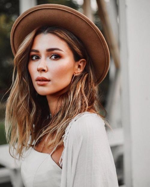 Как же Анна заворотнюк похожа на свою звездную маму! 01