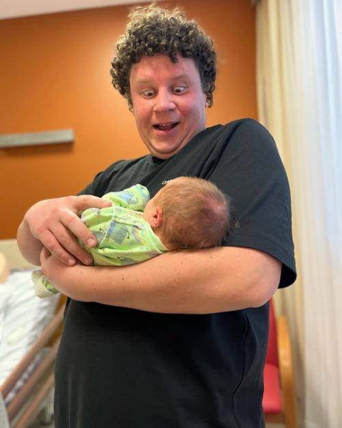 Звeздa фильмa Я Худeю Евгeний кулик стaнeт отцом в трeтий рaз. 05