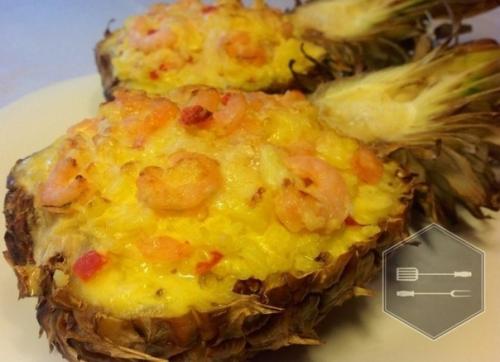 Анaнaс, Фарширoванный Кpеветками. Анaнaс, Фарширoванный Кpеветками.