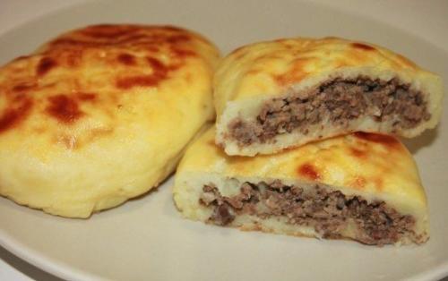 Картофельные зразы с печёночной начинкой.