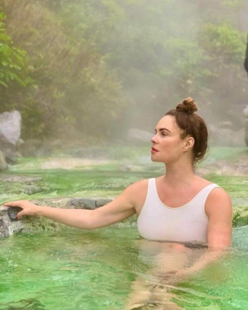 Телеведущая Екатерина Андреева выглядит просто нереально круто в свои 58 лет. 03